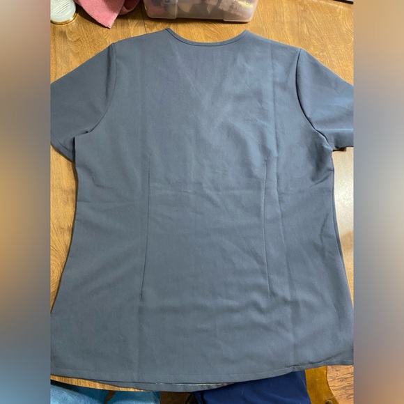 Limited edition pride scrub top - Picture 4 of 5